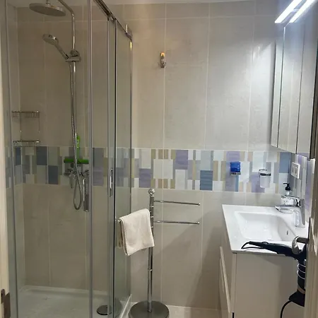 Complejo De 2 Chic Con Vista Al Mar-villa Marina Адехе