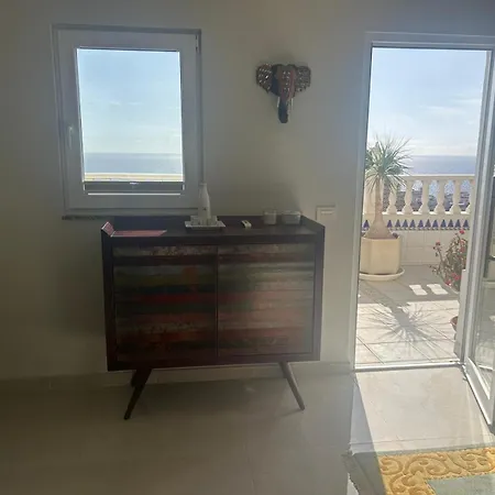 Complejo De 2 Chic Con Vista Al Mar-villa Marina