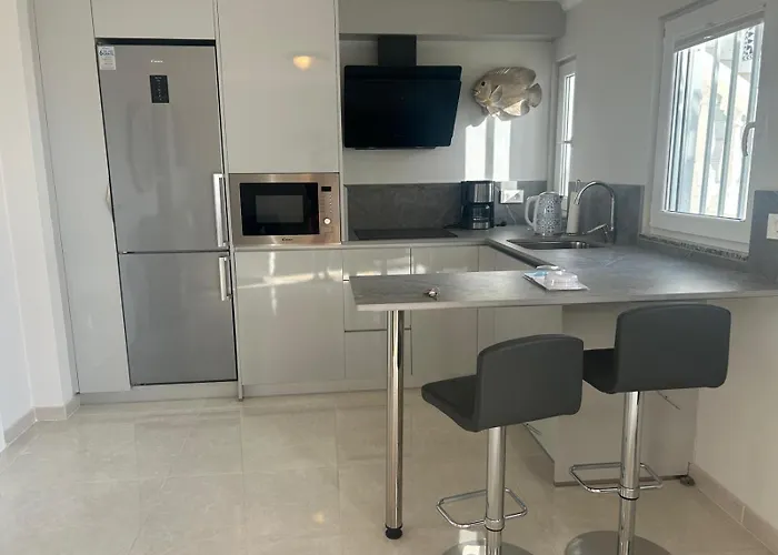 Complejo De 2 Chic Con Vista Al Mar-villa Marina Διαμέρισμα *